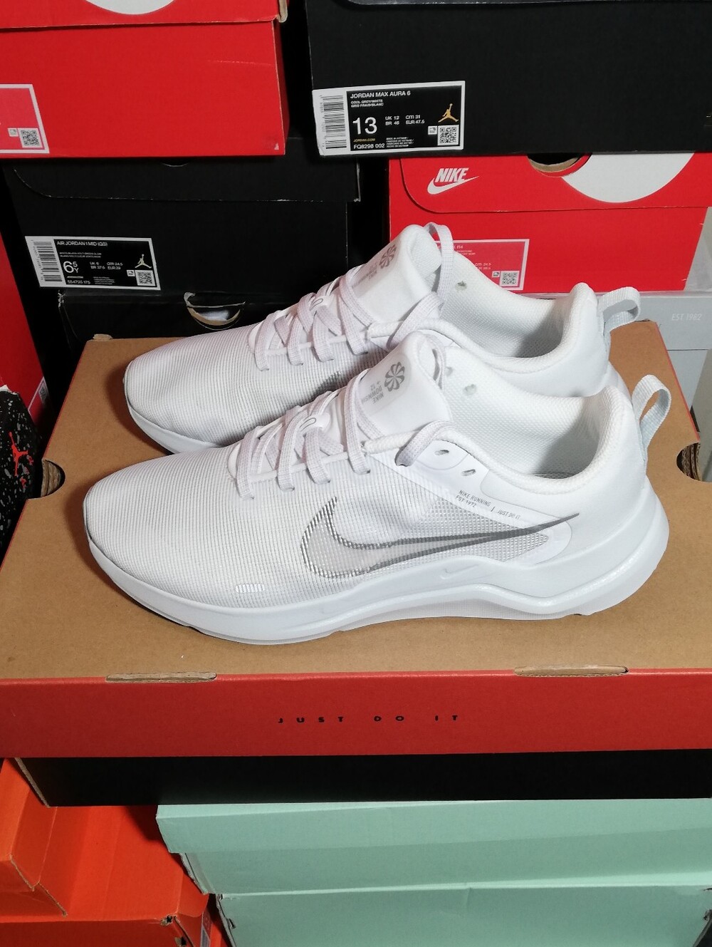 NIKE DOWNSHIFTER "HOLOGRAM SWOOSH" LIKE NEW WORE ONCE - Picture 9 of 9